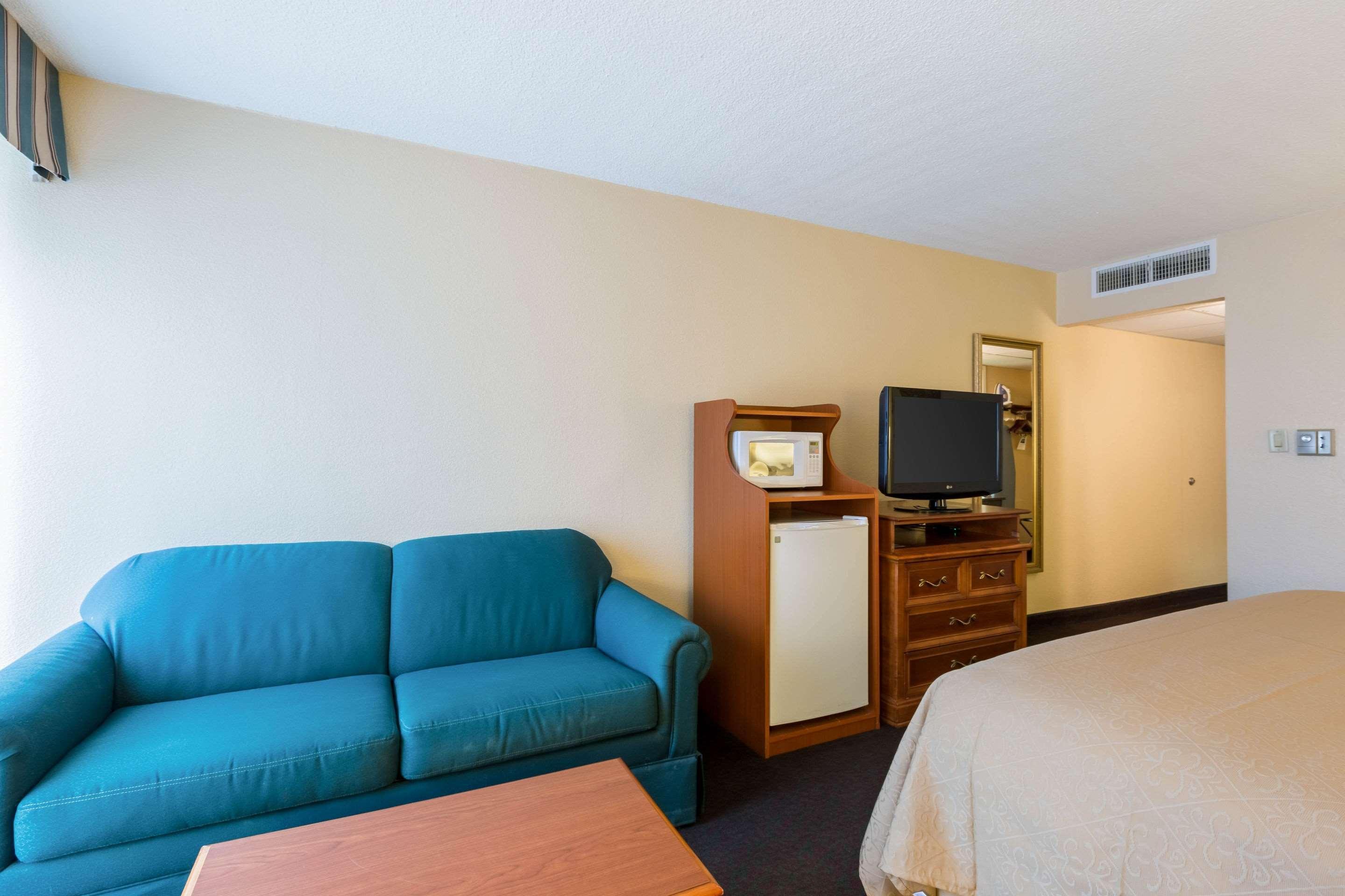 Quality Inn And Conference Center I-80 Grand Island Doniphan Eksteriør billede