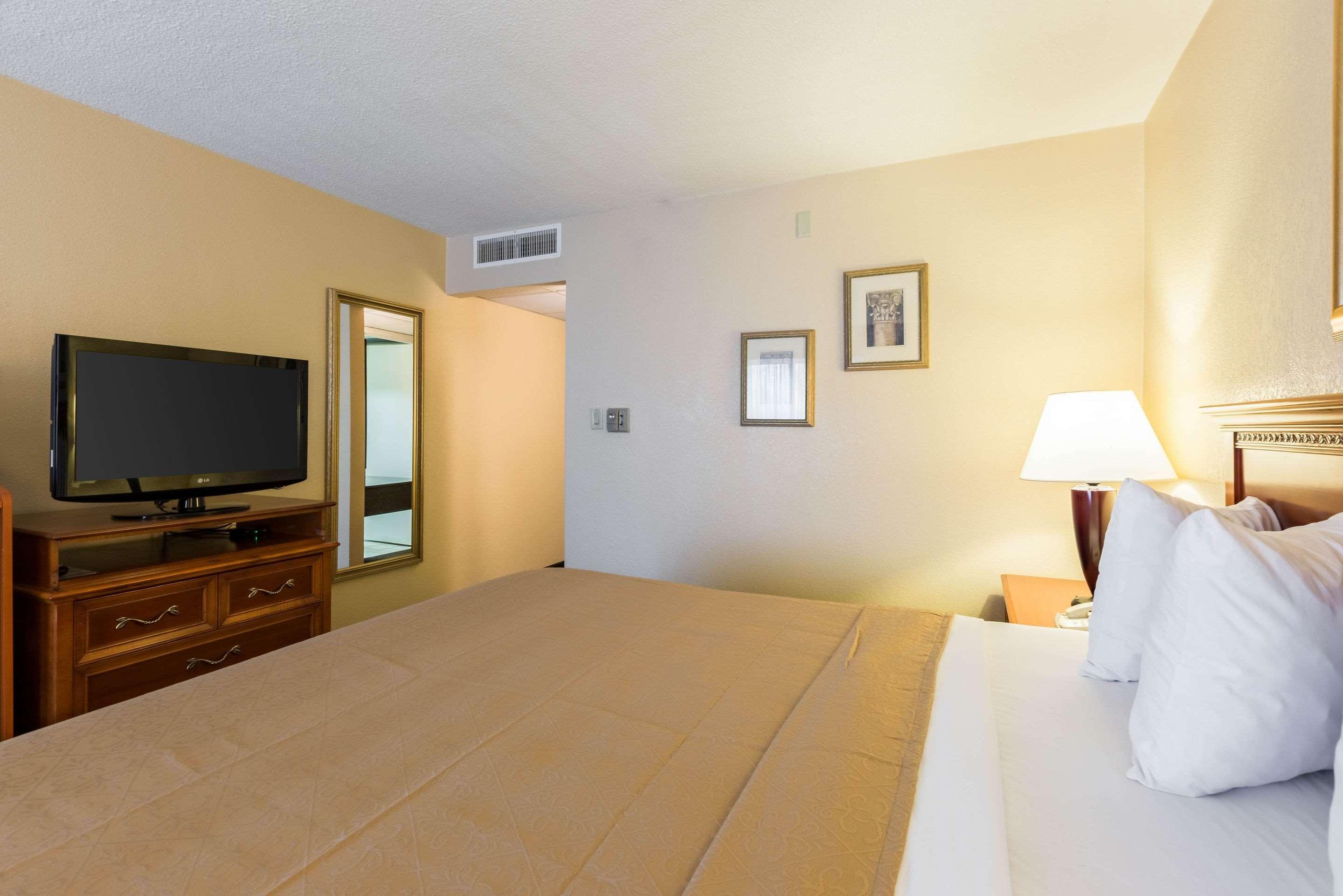 Quality Inn And Conference Center I-80 Grand Island Doniphan Eksteriør billede