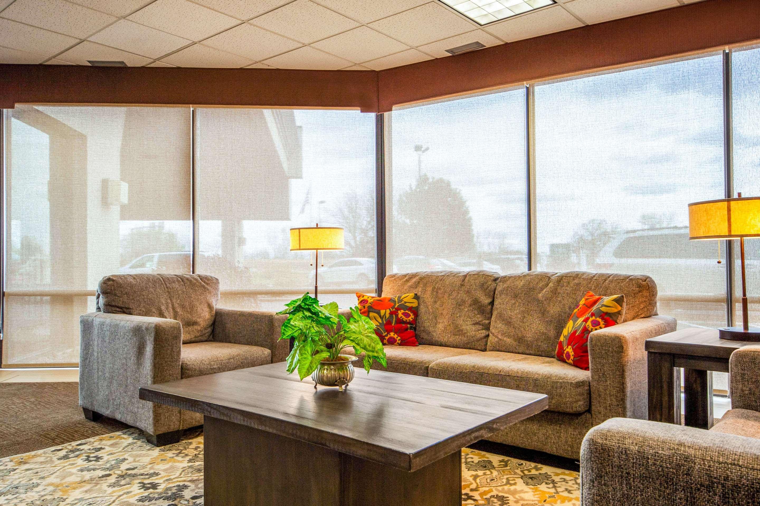Quality Inn And Conference Center I-80 Grand Island Doniphan Eksteriør billede
