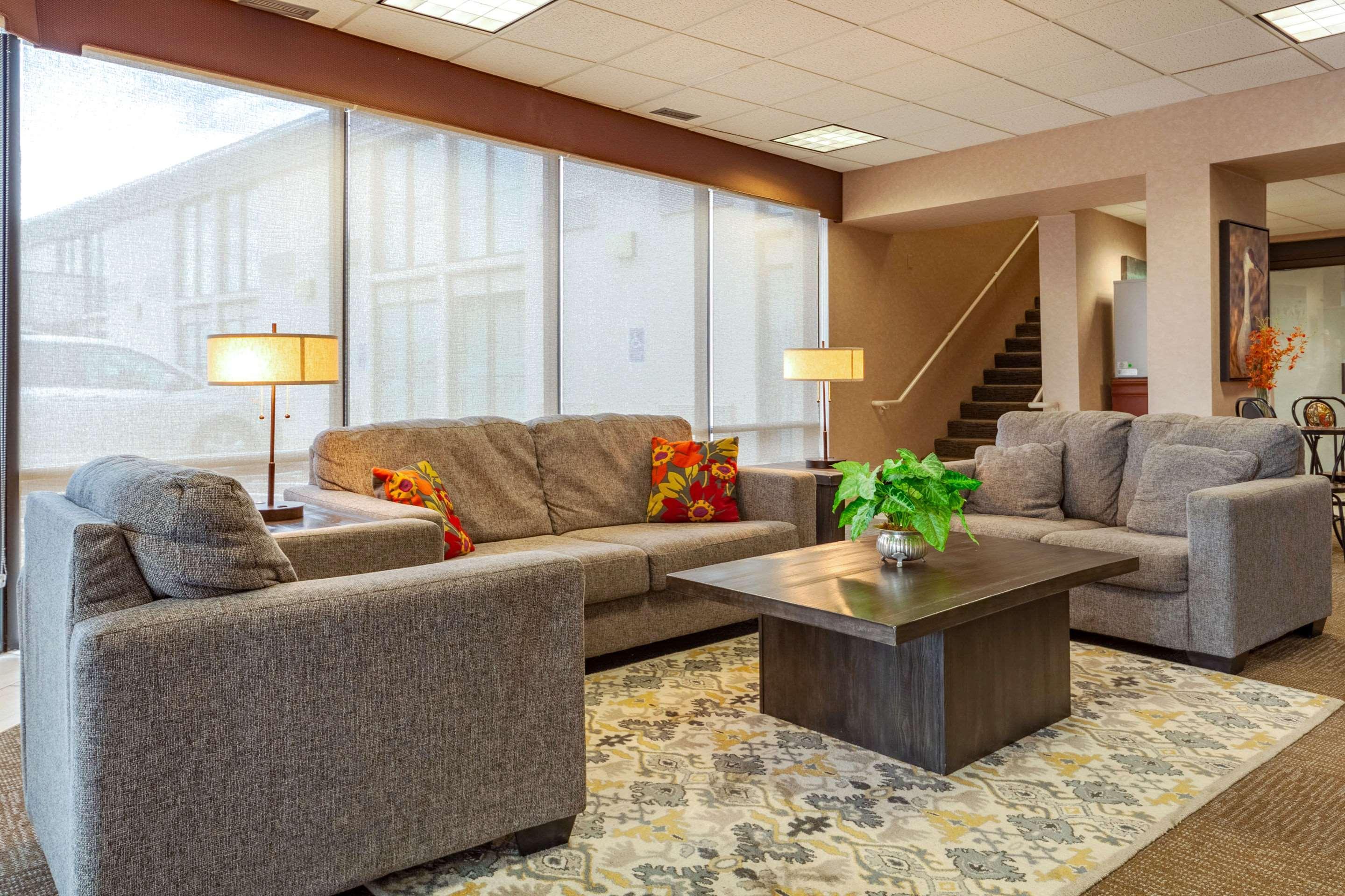 Quality Inn And Conference Center I-80 Grand Island Doniphan Eksteriør billede